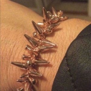 Stella and Dot Renegade Cluster Bracelet